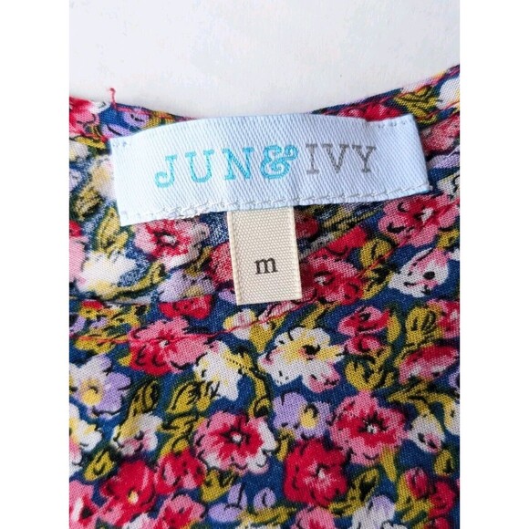 Jun & Ivy Floral Crochet Tank Top W/ Open, Flutter Back Size SZ Medium Crop - Picture 9 of 9